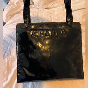 Chanel Glossy Black Patent Leather Shoulder Bag